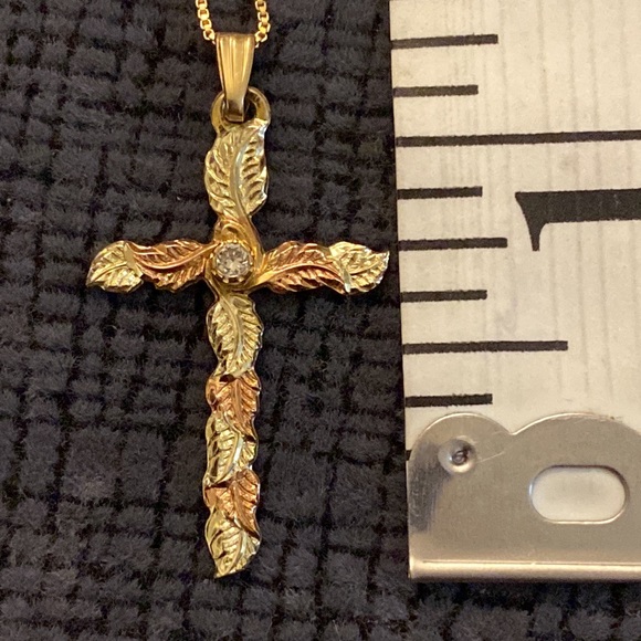 14k Gold Filled Cross - Picture 3 of 6